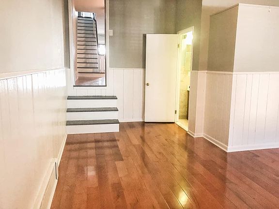 3rd image of 1214 E Sedgley Ave