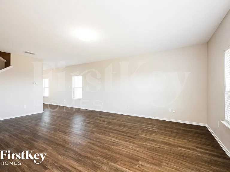 7426 Coral Bells Ct — Photo 4