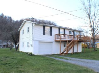 505 Curry Ave, Marlinton, WV 24954