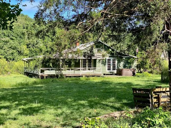 57 Firefly Rd, Whittier, NC 28789