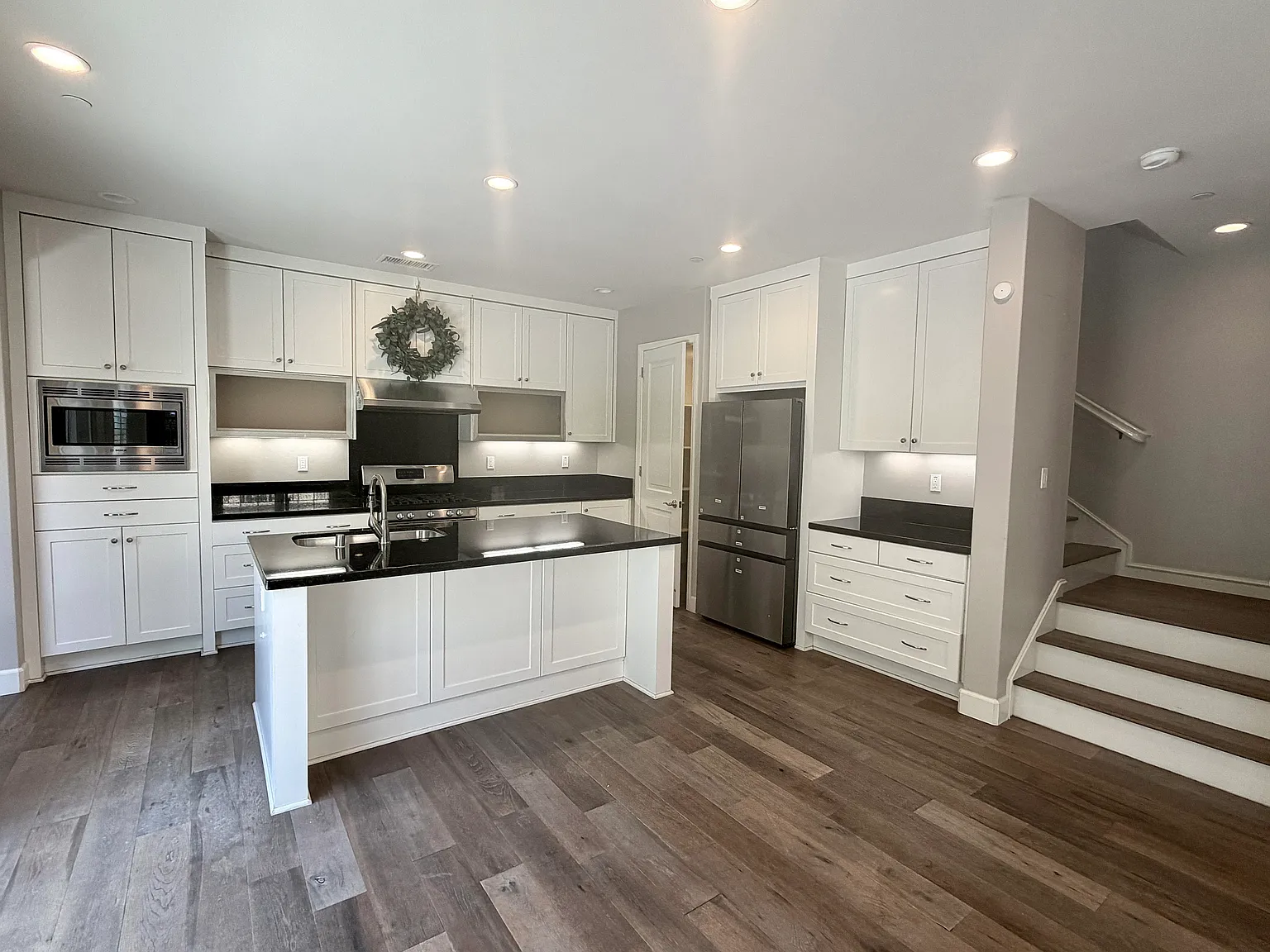 3 bed, 1626 sqft, $5,500 — Photo 4
