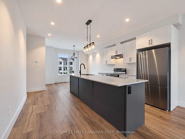 1595 Capri Cres #66 — Photo 10