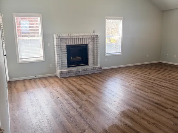 804 E Bryant Ave #1, Ozark, MO 65721