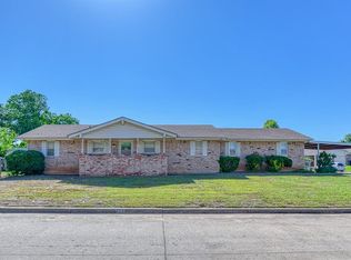 1840 Gale, Moore, OK 73160