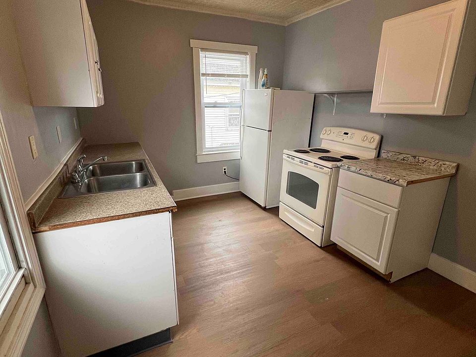 1st image of 25A Tolles St #A