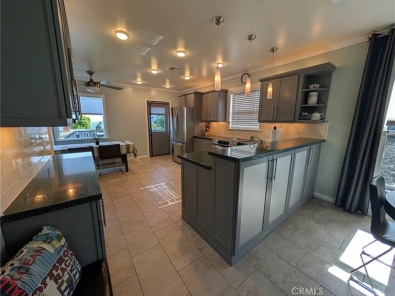2828 Henrietta Ave — Photo 51