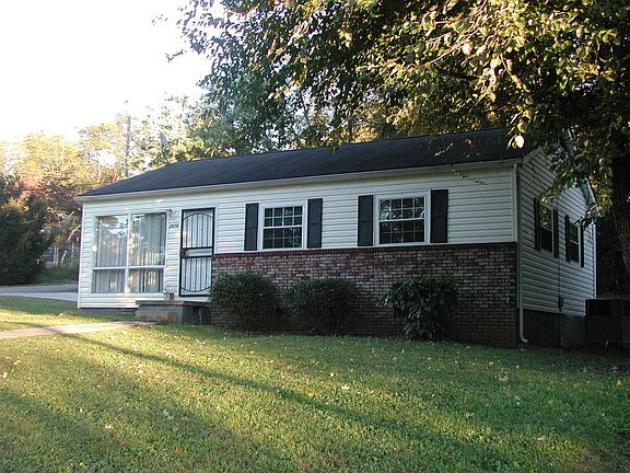 2nd image of 2674 Lay Ave