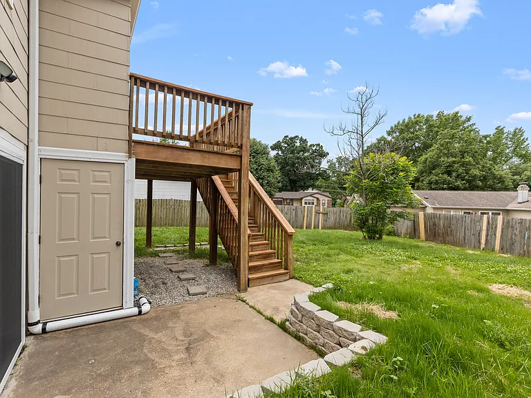 378 Novara Dr — Photo 26