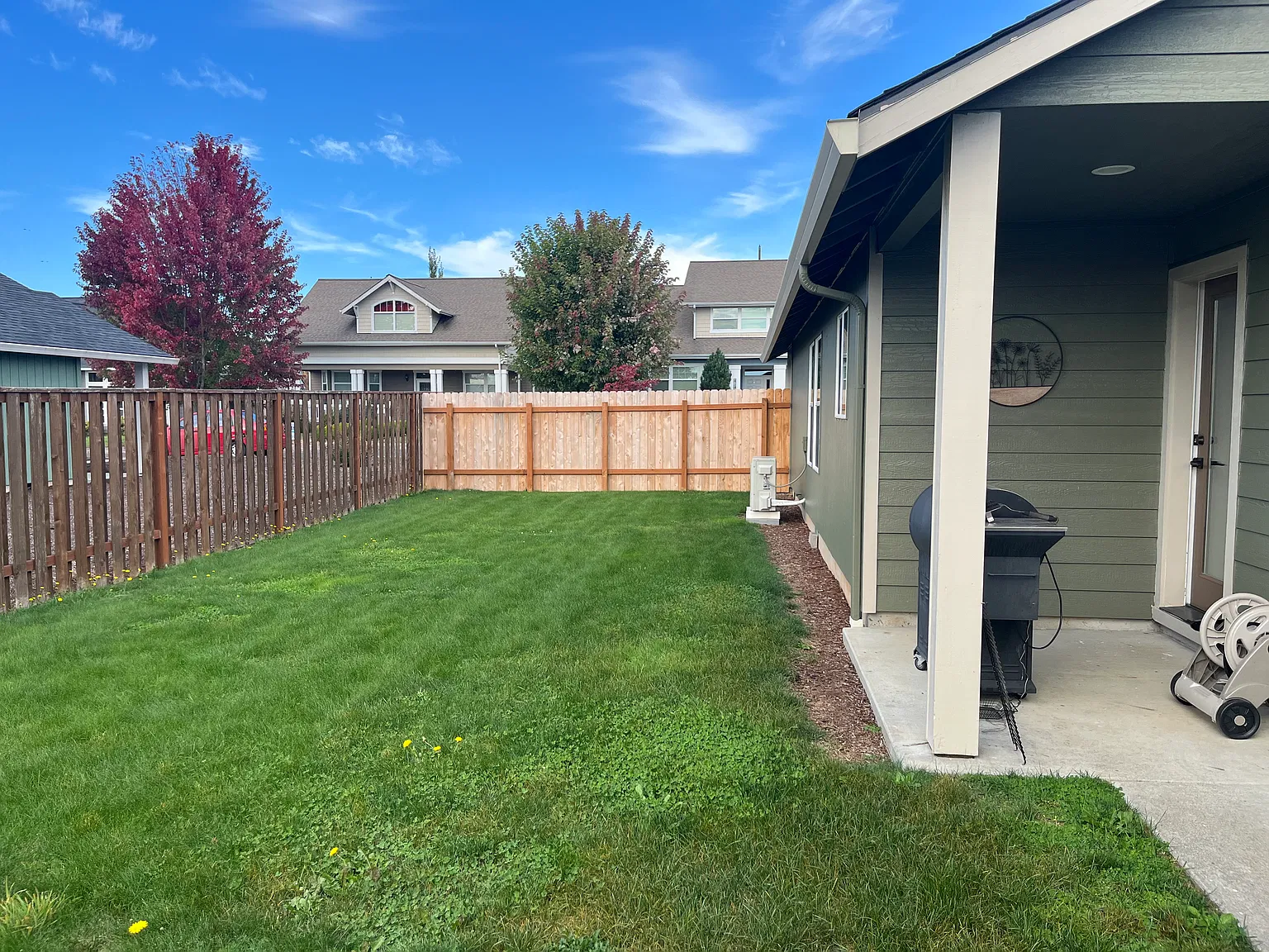 3 bed, 1255 sqft, $1,995 — Photo 3