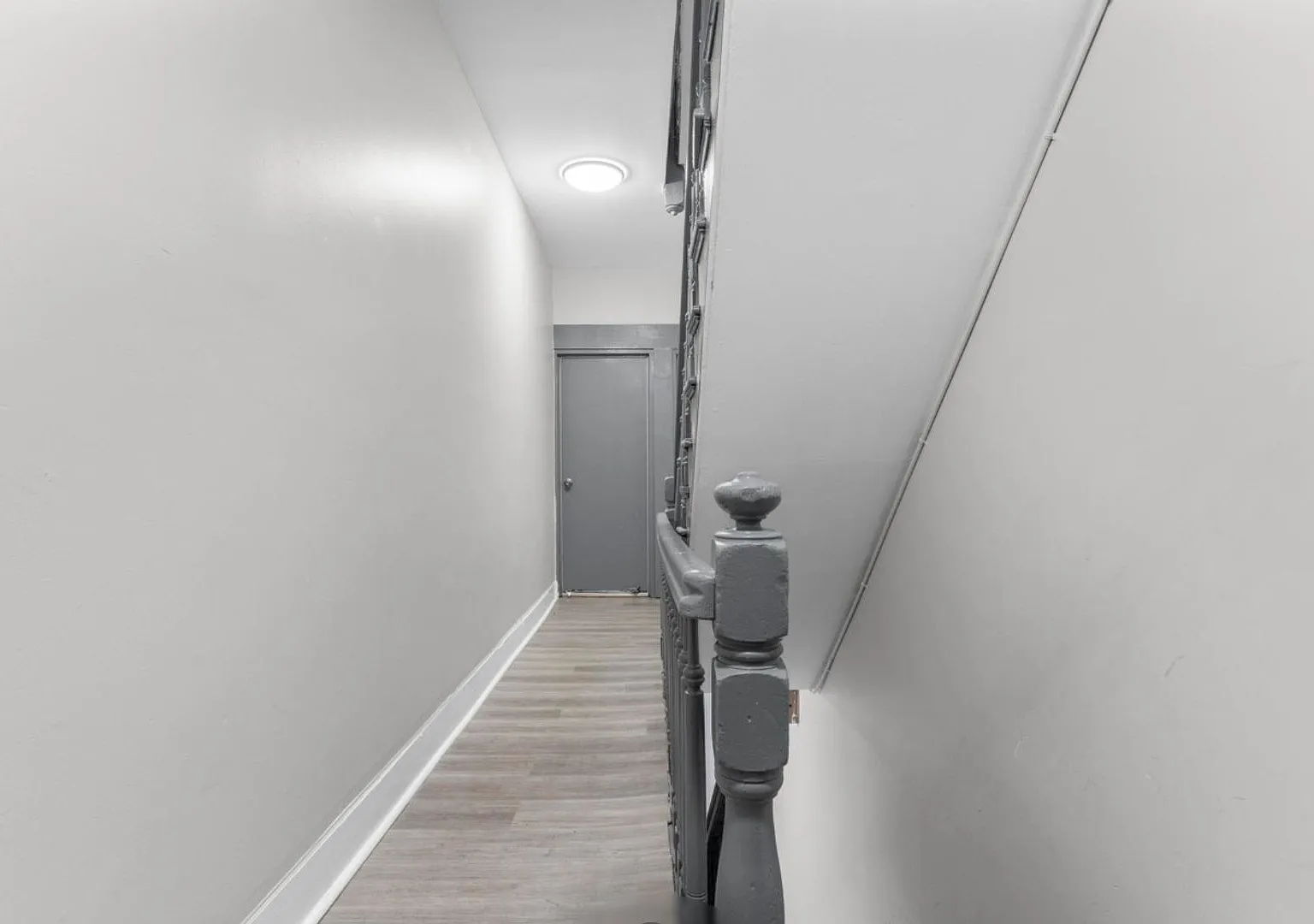 32 Van Cortland Park Avenue — Photo 3