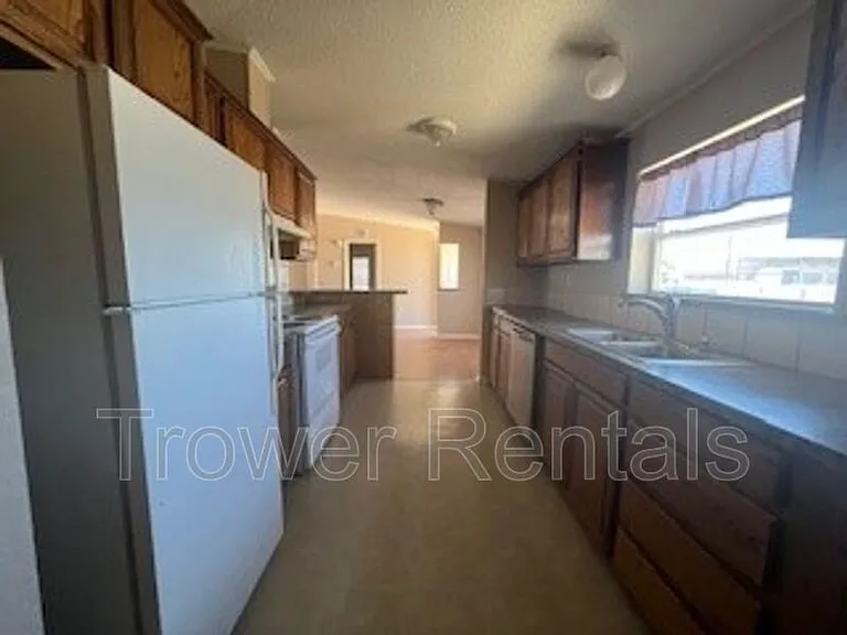 5153 N Moss Ave — Photo 21