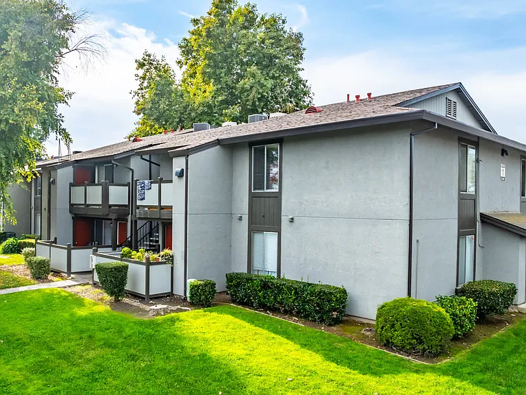 7475 Stockton Blvd — Photo 6