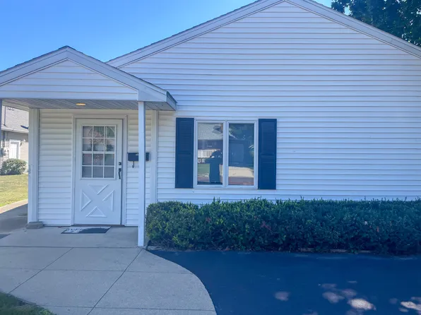 613 N Church St #A, Princeton, IL 61356