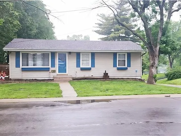 2306 Aull Ln, Lexington, MO 64067