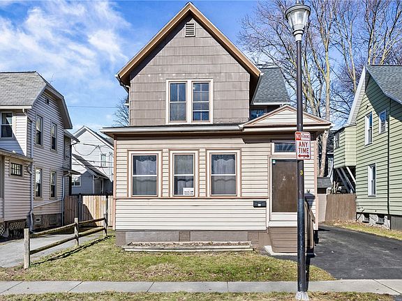 2nd image of 35 Woodlawn St