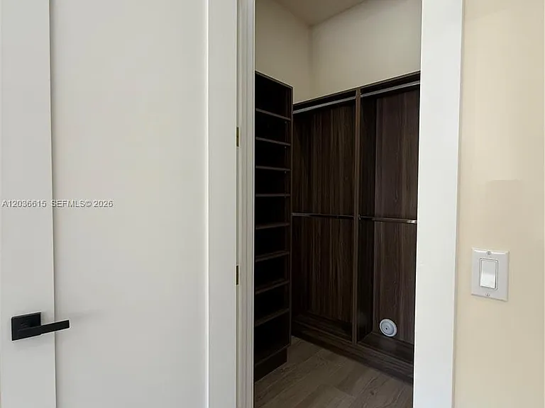3326 Elizabeth St — Photo 9