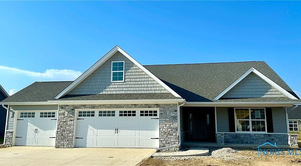 1st image of 15360 Sugar Maple Dr