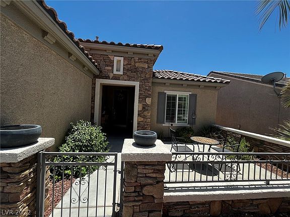 3rd image of 2737 Foxtail Creek Ave