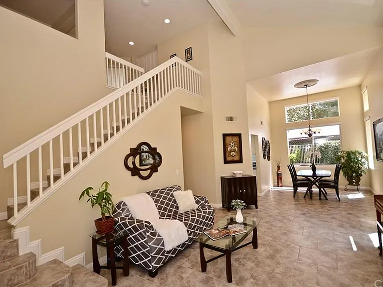 42976 Corte Davila — Photo 17