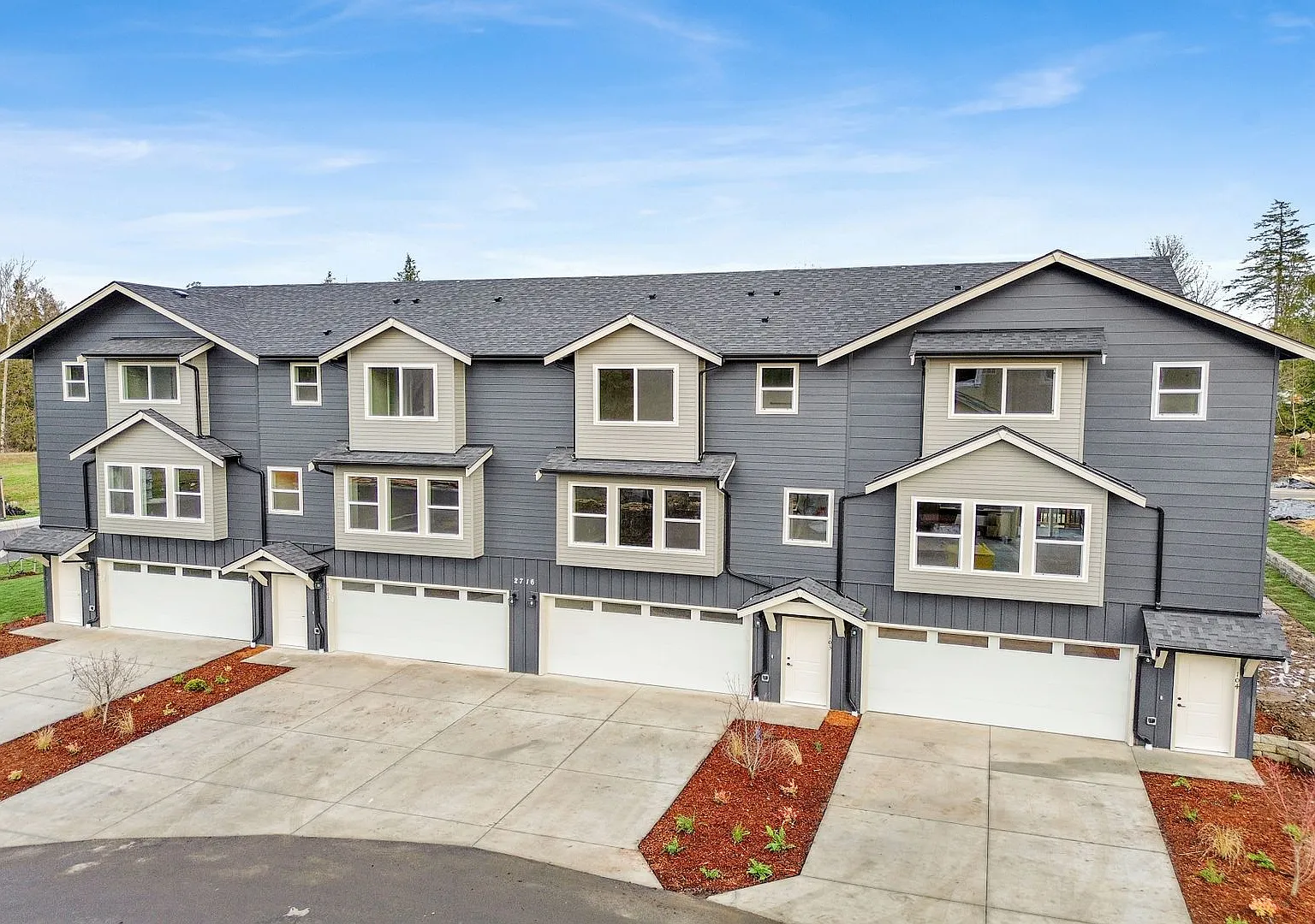 2707 Oleander — Photo 4