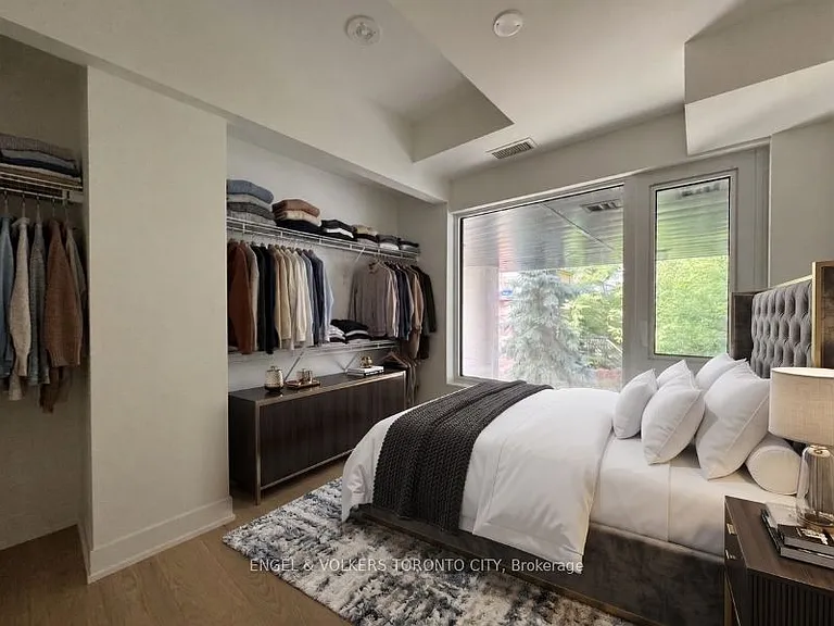 322 Dupont St #207 — Photo 10