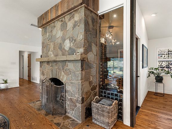 5th image of 1402 Verano Dr