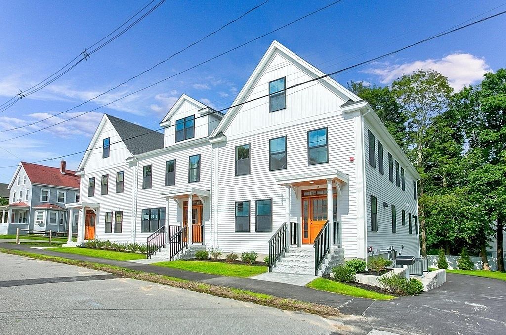 22 Wright St 3, Stoneham, MA 02180 MLS 73176953 Zillow