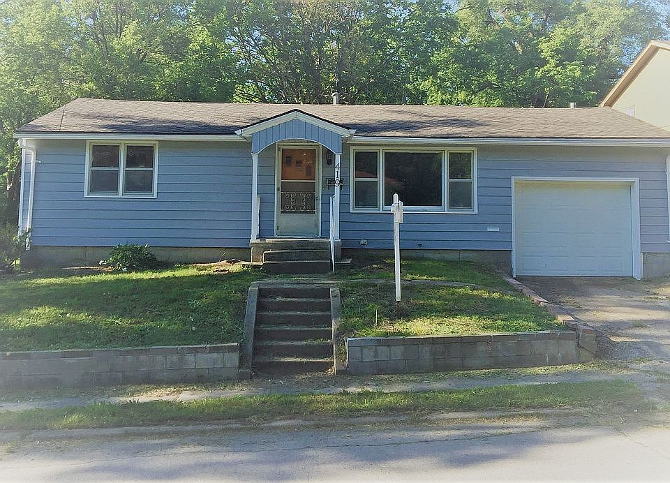 1st image of 419 W 13th St