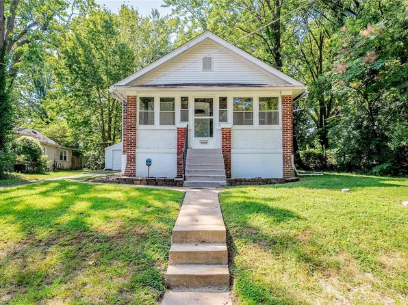 9020 Baroda Ave, Saint Louis, MO 63114
