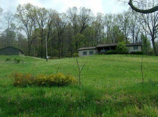 1601 Campbell Rd SW, New Philadelphia, OH 44663