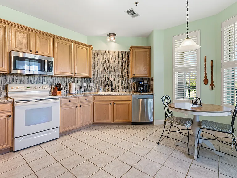 565 Rarity Bay Pkwy #206 — Photo 9