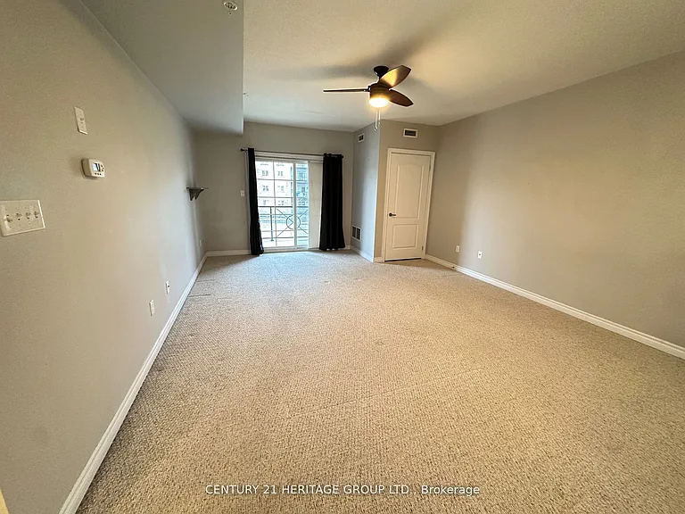 39 Ferndale Dr S #203 — Photo 9