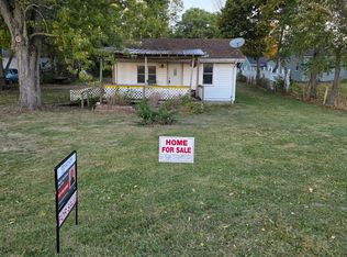 2294 E Eden Rd, Greenfield, IN 46140