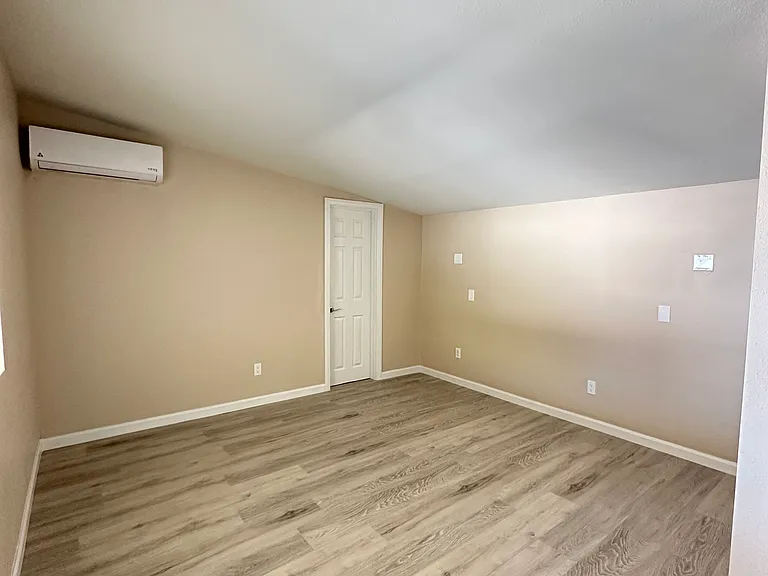 65911 Buena Vista Ave — Photo 5