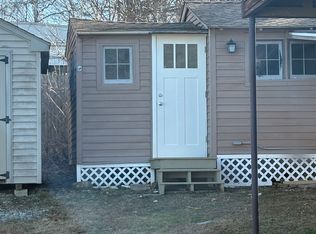 11 West St, East Hampton, CT 06424