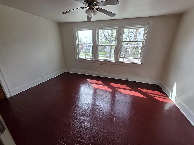 4105 Southern Pkwy #3 — Photo 5