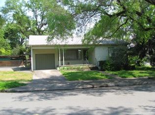 1003 NW Lawnridge Ave, Grants Pass, OR 97526