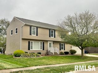 3618 74th St, Moline, IL 61265