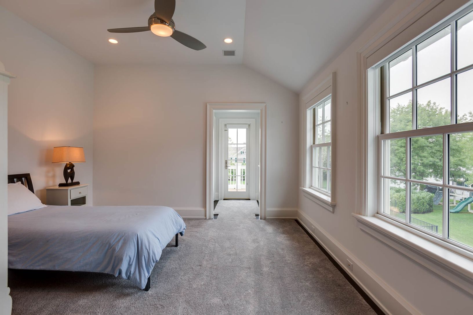  Ensuite Bedroom with Balcony