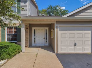 1187 N Red Oak Cir UNIT 3, Round Lake Beach, IL 60073