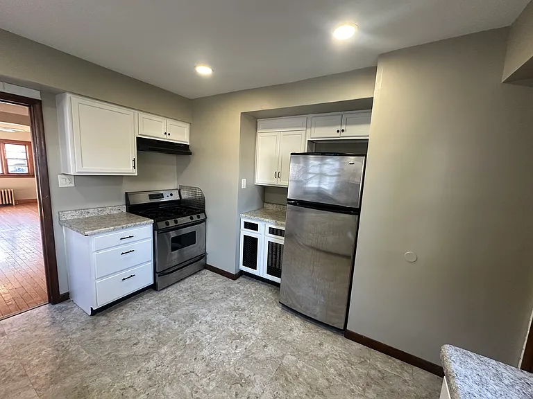 721 Mulberry St — Photo 3