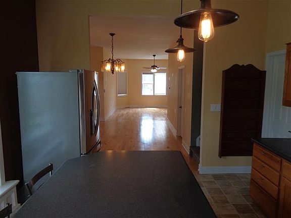 2nd image of 518 E Lincoln Ave