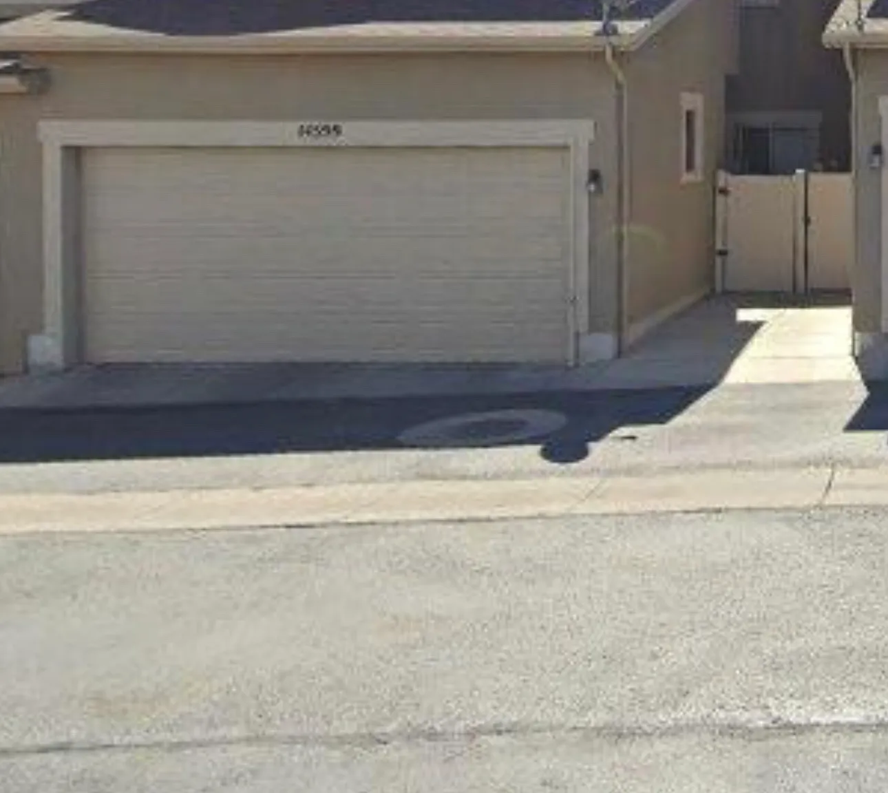 4 bed, 2292 sqft, $2,400 — Photo 2