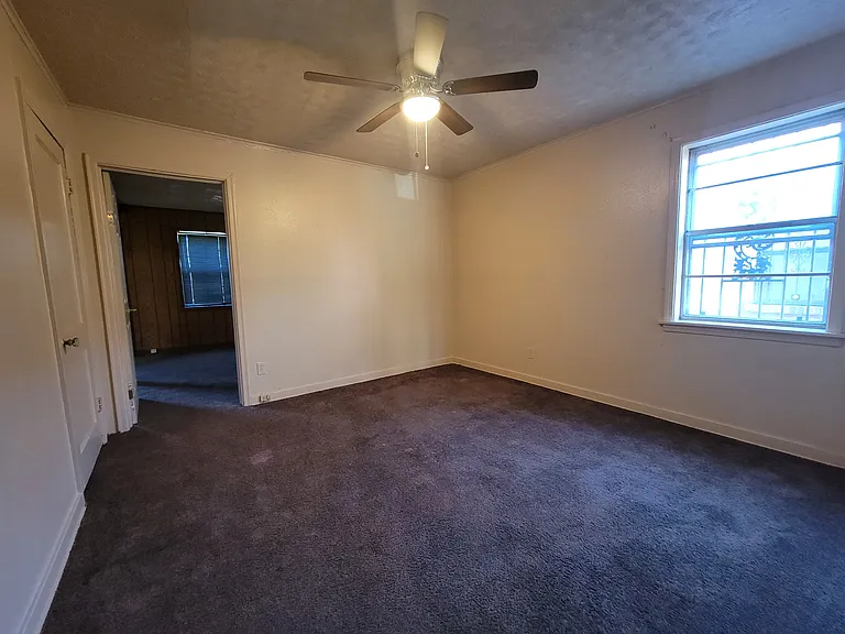 1483 Boxwood St — Photo 6