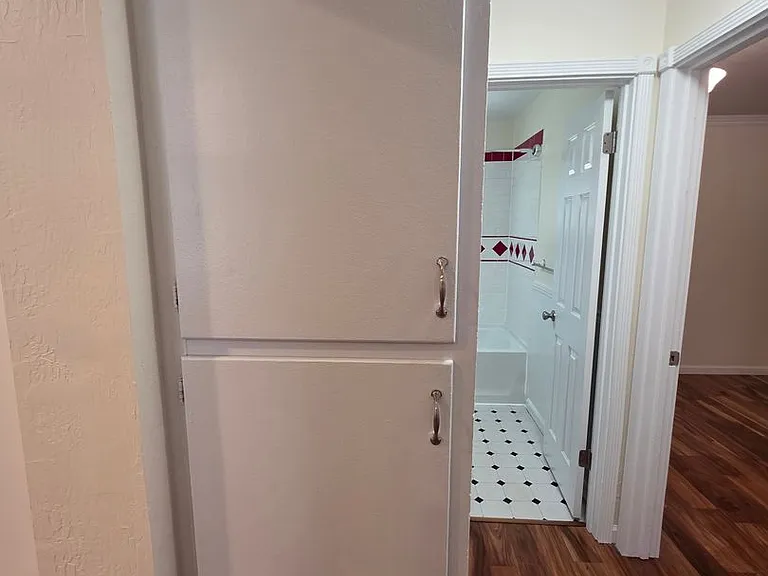 1317 Sherwood Dr — Photo 20