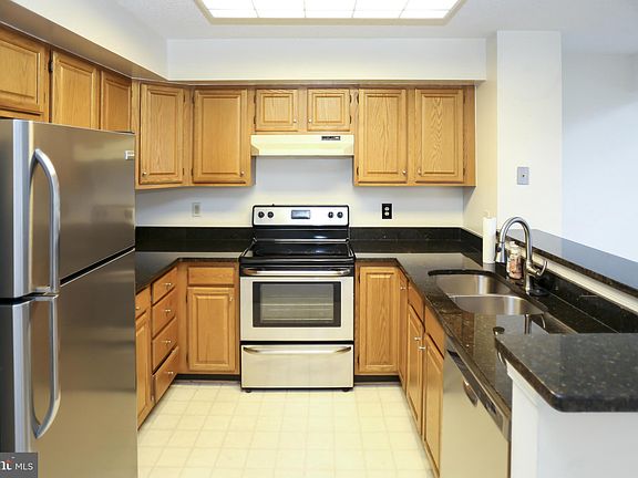2nd image of 1609 Airy Hill Ct #8D