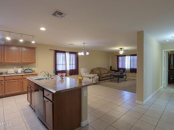 2nd image of 1850 N Vista Lane