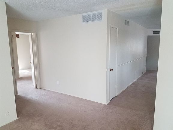 4th image of 1842 E San Marcos Dr