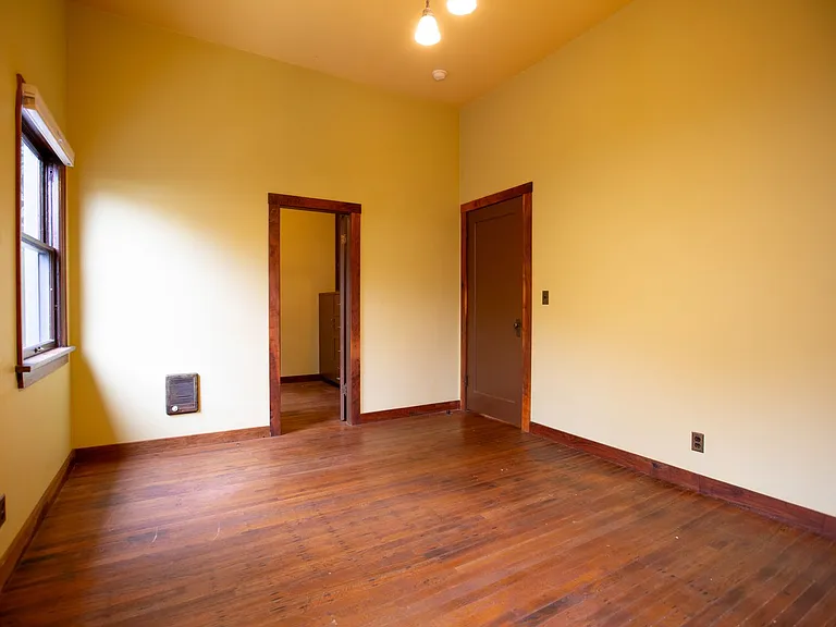 3818 N Vancouver Ave — Photo 14