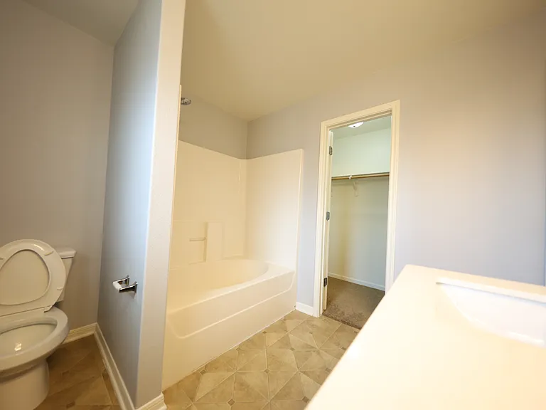 1123 Abbey Rdg — Photo 14